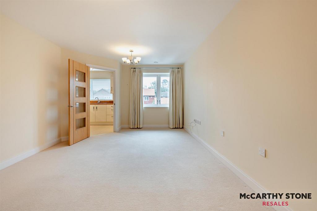 8586386-interior08-800.jpg