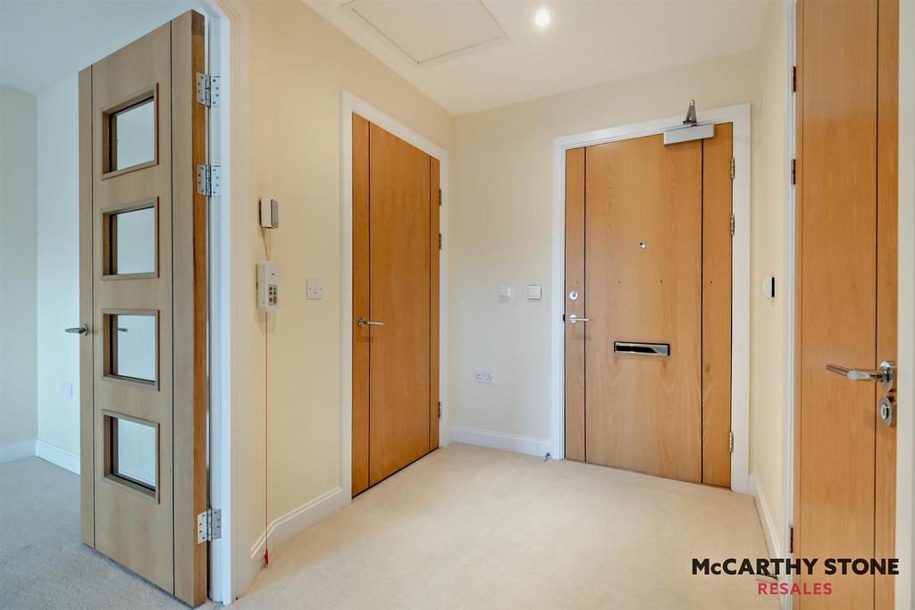 8586386-interior12-800.jpg