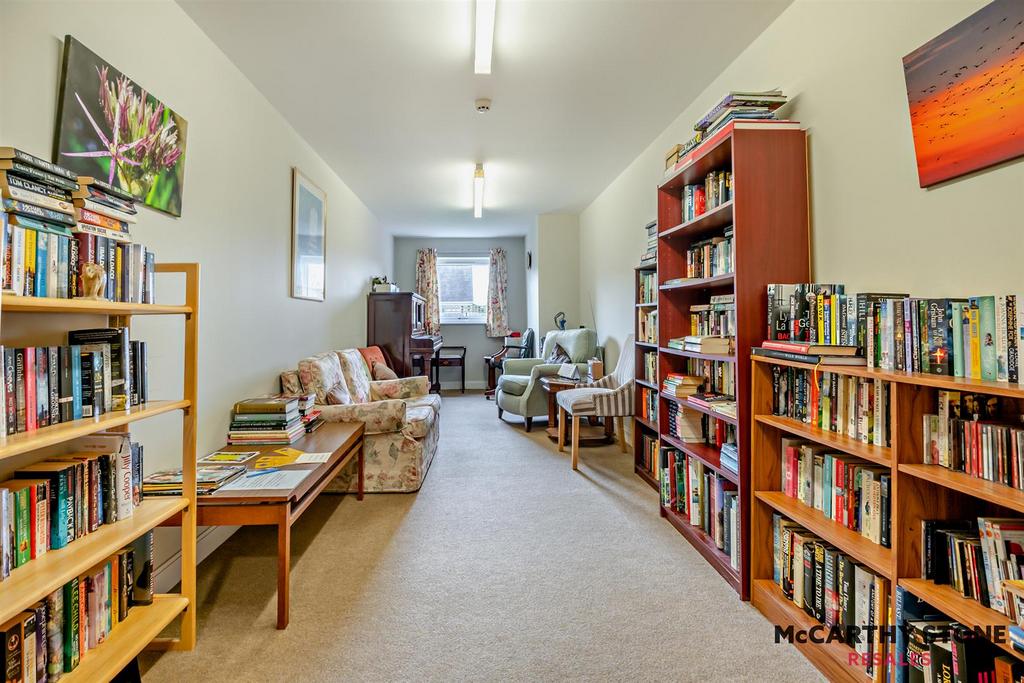 8586386-interior18-800.jpg