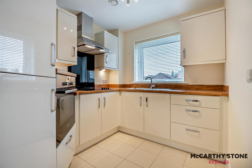 8586386-interior09-800.jpg