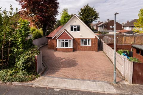 1 Grant Close, Belvedere, DA17 5GD