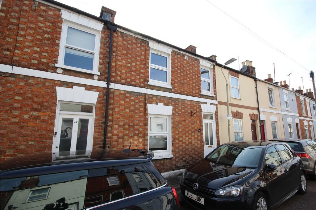 Bloomsbury Street, Cheltenham, Gloucestershire, GL51 2 bed terraced house £1,100 pcm (£254 pw)