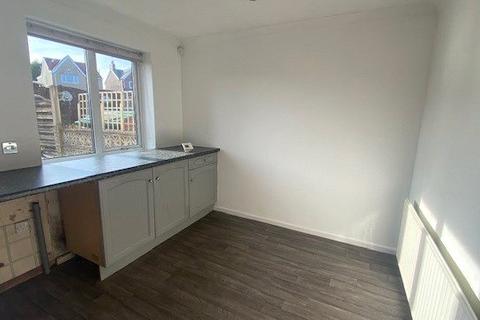 3 bedroom house to rent, Pickering Crescent, Swallownest, Sheffield, South Yorkshire, S26