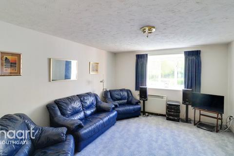 2 bedroom apartment for sale, Leigh Hunt Drive, London