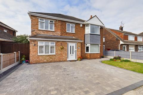 4 bedroom detached house for sale, Wetherby Crescent, Lincoln LN6