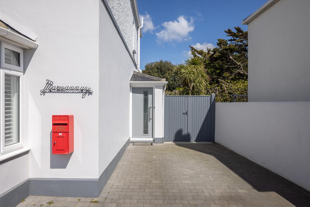 La Rue Du Galet, St. Lawrence, Jersey 4 bed detached house for sale £