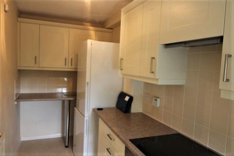 2 bedroom terraced house to rent, Wokingham, Berkshire