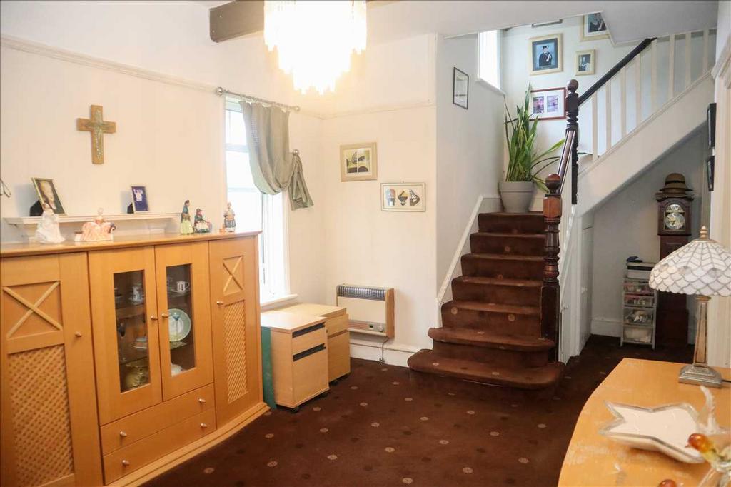 Fairdene Road 4 bed detached house for sale £850,000
