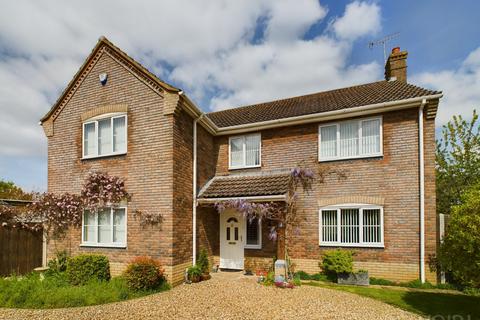 4 Burr Close, Watton, Thetford, IP25 6HF