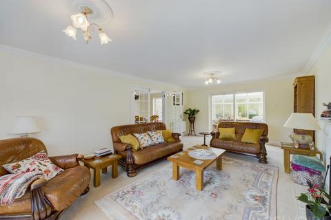 4 Burr Close, Watton, Thetford, IP25 6HF