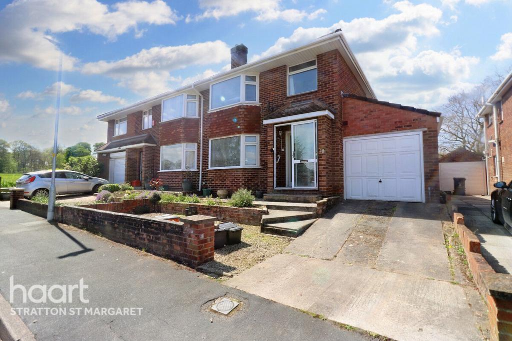 Falmouth Grove, Swindon 3 bed semidetached house for sale £365,000