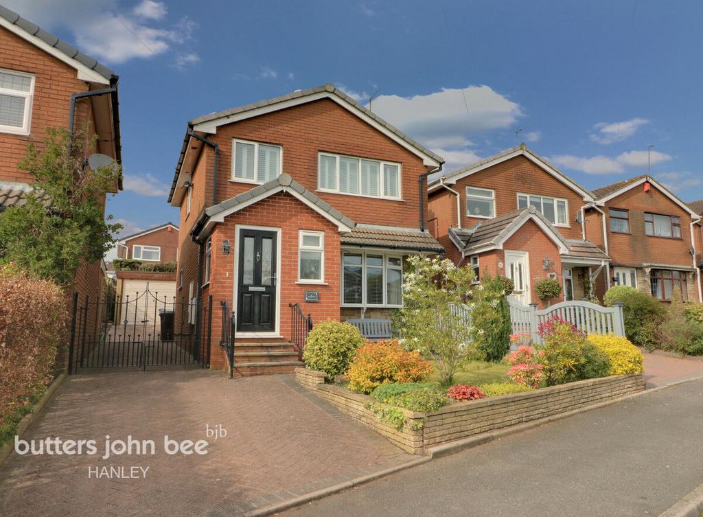 Chatsworth Drive, Werrington, StokeOnTrent, ST9 0PB 3 bed detached