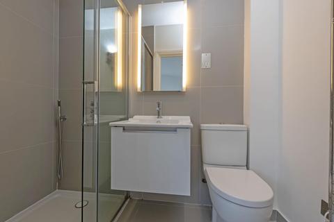 2 bedroom flat for sale, Crombie Mews, SW11 2JB