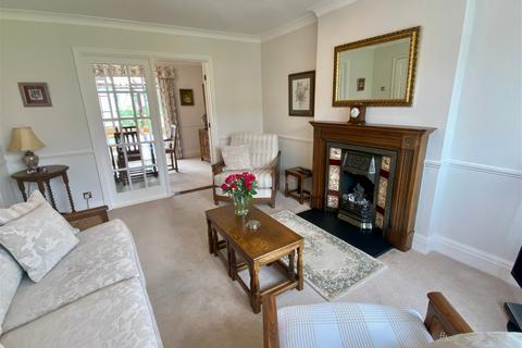 5 Ambleside Walk, Wetherby, LS22 6DP