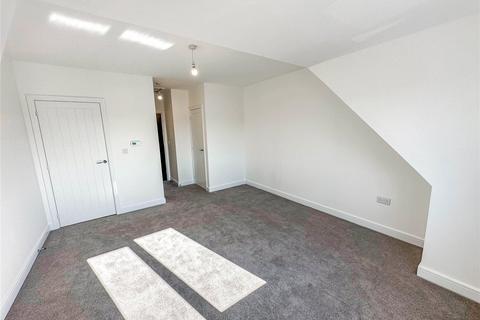 3 bedroom end of terrace house to rent, Plank Lane, Leigh, Greater Manchester, WN7