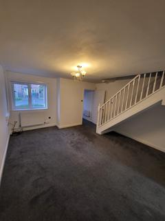 3 bedroom semi-detached house to rent, Tuffley Road, Manchester, M23