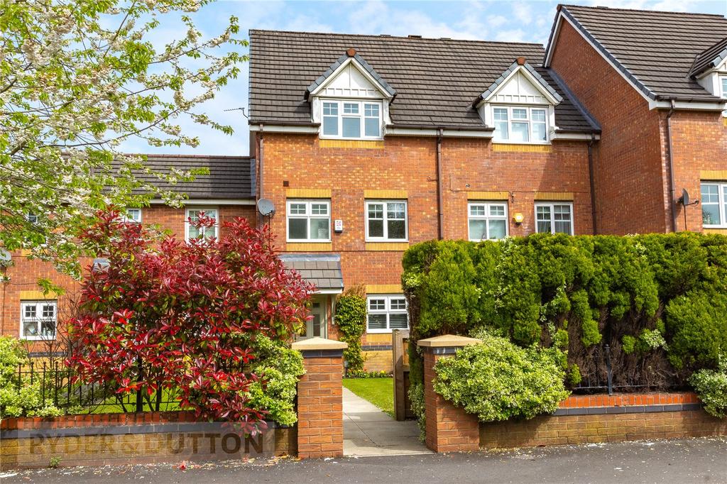 Charlestown Road, Blackley, Manchester, M9 4 bed townhouse for sale £