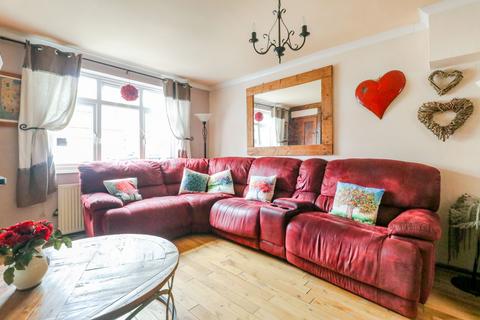 2 bedroom terraced house for sale, Hammond Road, EN1