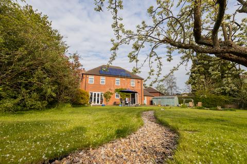 4 bedroom detached house for sale, Crowgarth Lane, Lea DN21