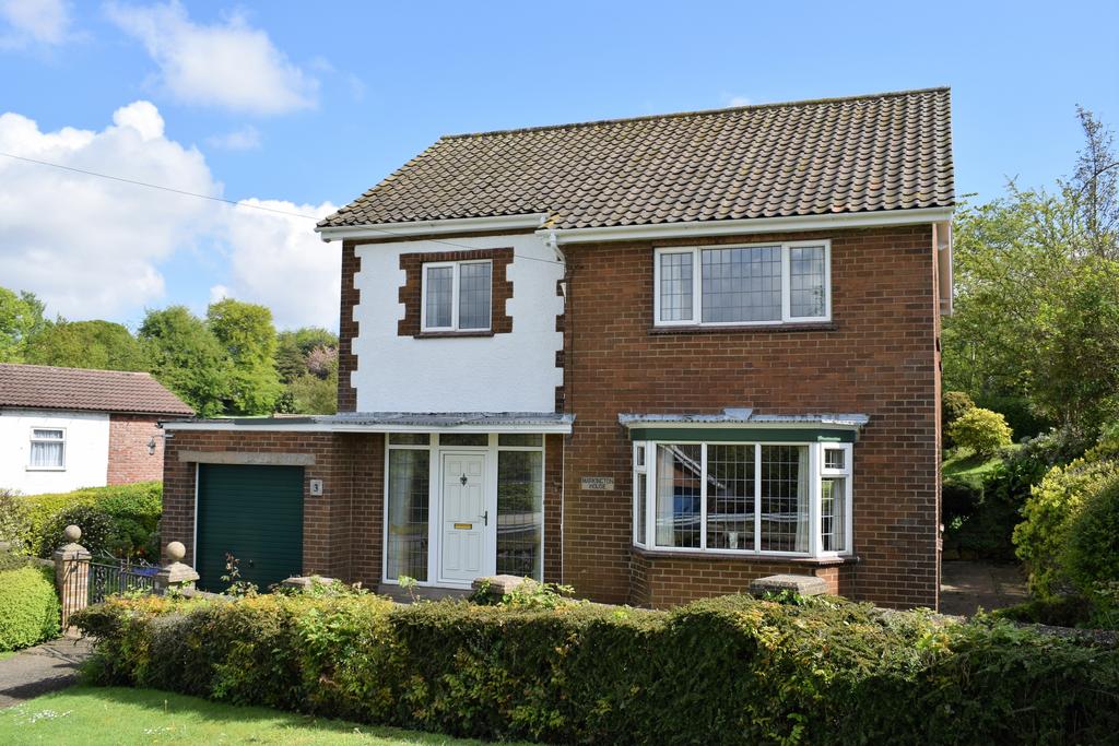 3 Whitegate Hill, Caistor, LN7 3 bed detached house for sale £225,000