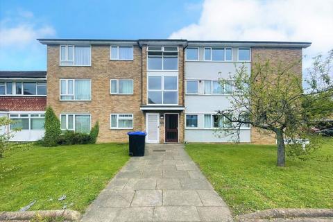 448 Gander Green Lane, Cheam, Sutton, SM3 9RG