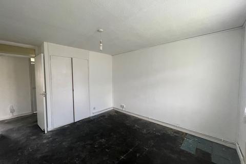 448 Gander Green Lane, Cheam, Sutton, SM3 9RG