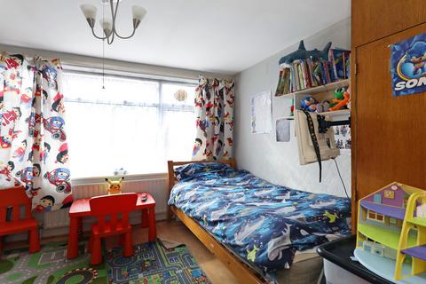 48 Middleton Avenue, Greenford, UB6 8BS
