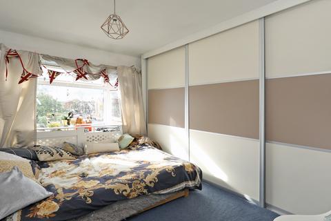 48 Middleton Avenue, Greenford, UB6 8BS