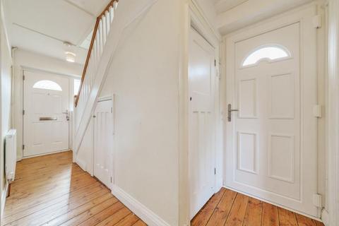 94 Staverton Road, Reading, RG2 7LG