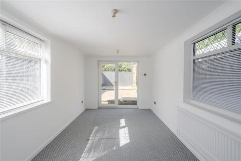 79 Collingwood Crescent, Grimsby, DN34 5RG