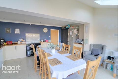 4 The Paddocks, Bures, CO8 5DF