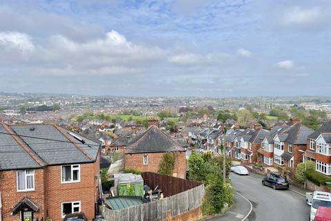 37 Cowick Hill, Exeter, EX2 9NQ