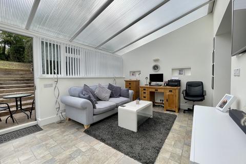 37 Cowick Hill, Exeter, EX2 9NQ