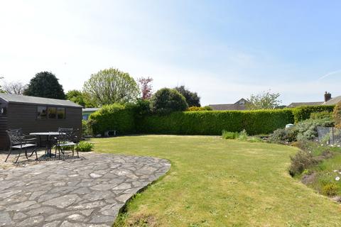 20 Barton Croft, Barton On Sea, New Milton, BH25 7BT