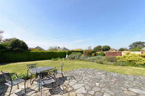 20 Barton Croft, Barton On Sea, New Milton, BH25 7BT