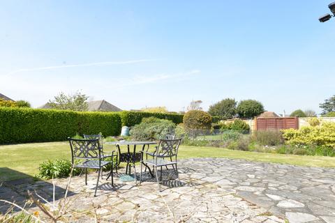 20 Barton Croft, Barton On Sea, New Milton, BH25 7BT