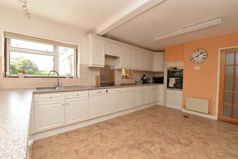 20 Barton Croft, Barton On Sea, New Milton, BH25 7BT