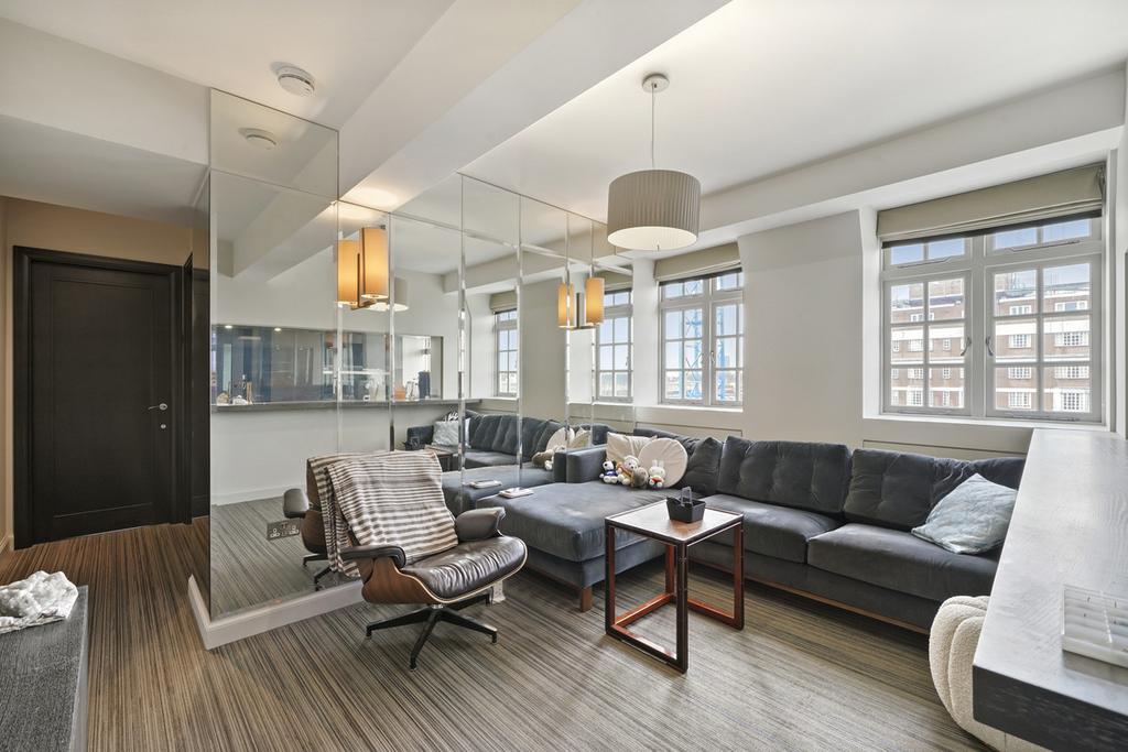 Whiteheads Grove, London, SW3 1 bed apartment £2,817 pcm (£650 pw)