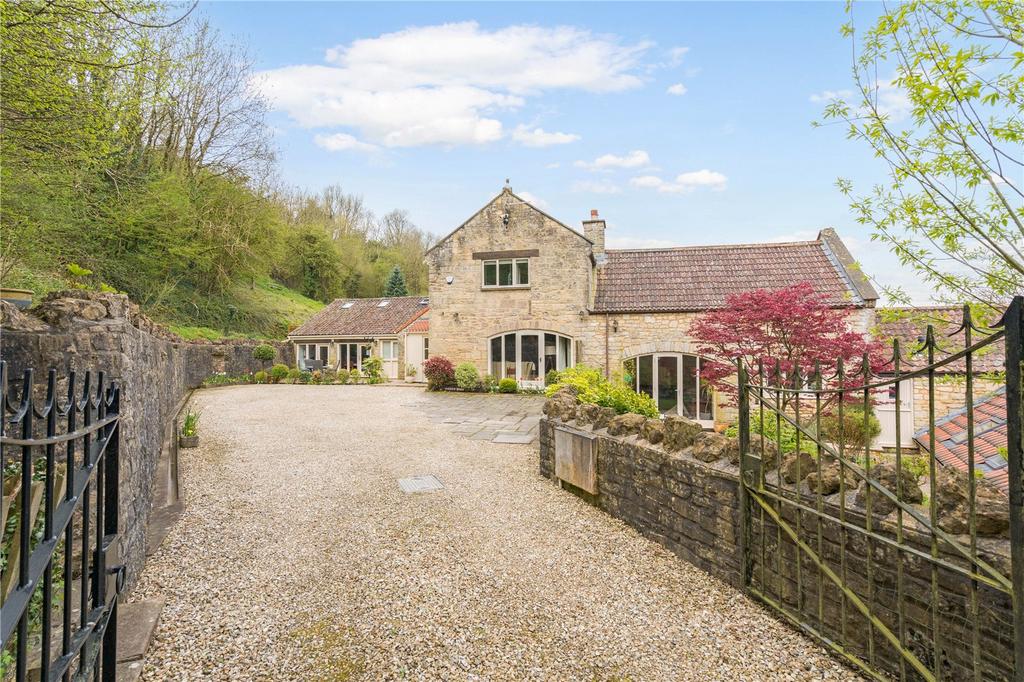 Dundry Lane, Dundry, Bristol, Somerset, BS41 4 bed semidetached house