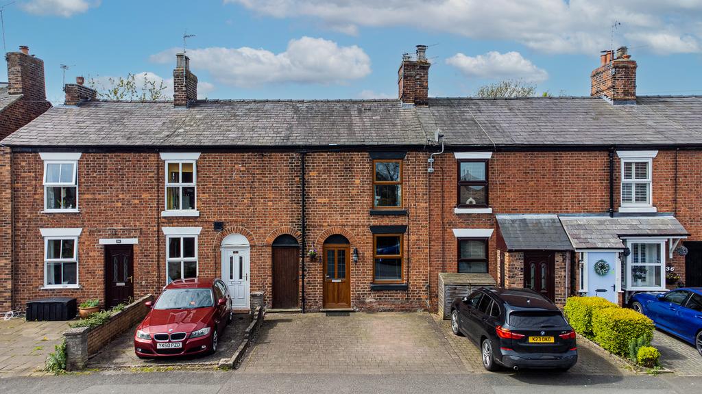 Elworth Street, Sandbach, CW11 2 bed terraced house for sale £210,000