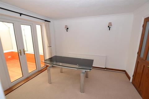 12 Ketleys, Chelmsford, CM2 8YL