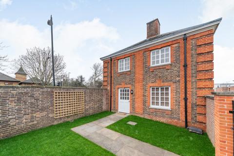 undefined, South Gatehouse, Roehampton SW15