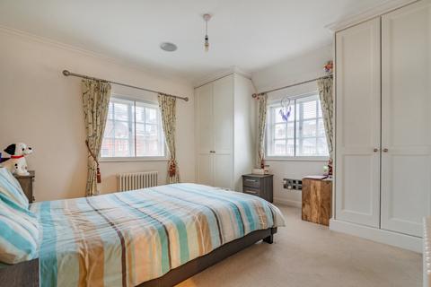 undefined, South Gatehouse, Roehampton SW15
