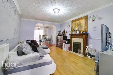 3 bedroom semi-detached house for sale, Lindeth Close, Huntingdon