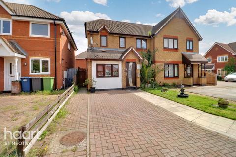 3 bedroom semi-detached house for sale, Lindeth Close, Huntingdon