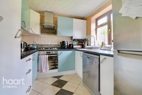 3 bedroom semi-detached house for sale, Lindeth Close, Huntingdon