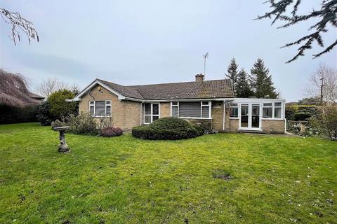3 bedroom detached bungalow for sale, Upwell Road, Christchurch