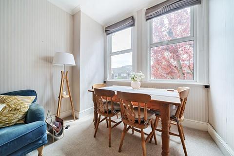 124a Pendle Road, London, SW16 6RY