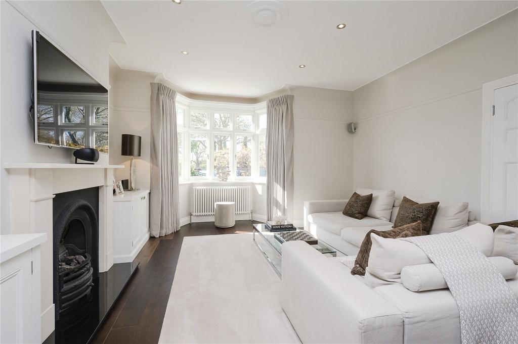 Hertford Avenue, London, SW14 4 bed semidetached house £1,875,000