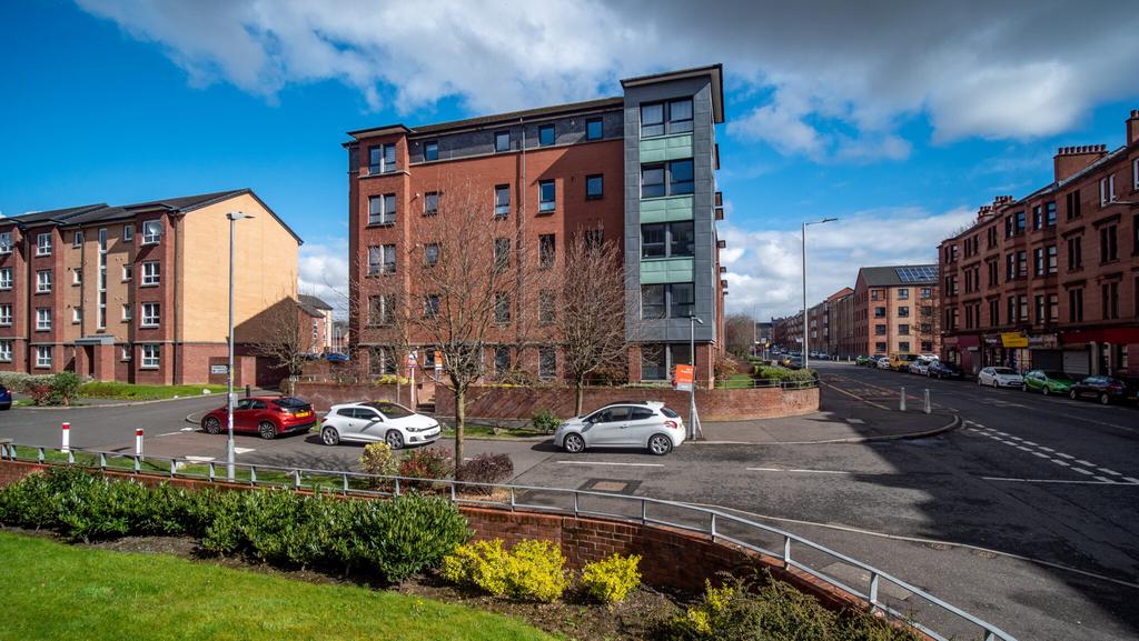 Springfield Gardens, Parkhead 2 bed flat £825 pcm (£190 pw)